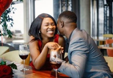 SAINT-VALENTIN AU MALI : entre tradition, célébration de l’amour et commerce