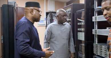 CONTINUITE DES SERVICES : le Médecin Général de Brigade Boubacar DEMBELE inspecte les installations solaires